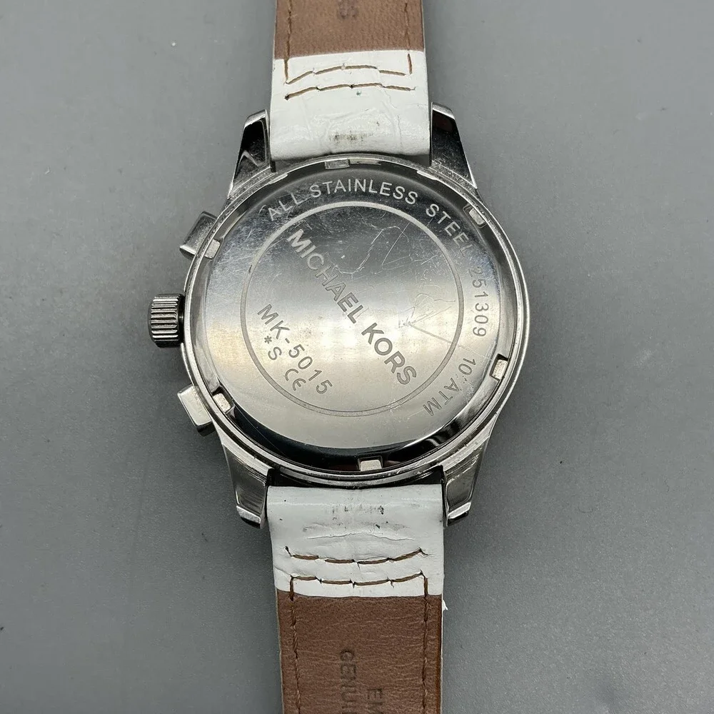 Michael Kors MK-5015 Womens Watch 38mm Crystals Leather Chronograph New Battery